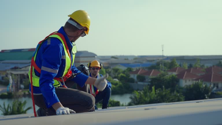 Best Emergency Roof Repair Services  in Four Bridges, OH